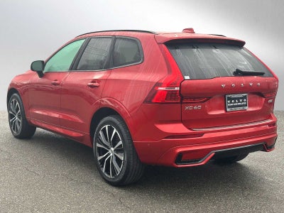 2023 Volvo XC60 Plus Dark Theme