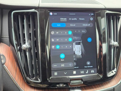 2023 Volvo XC60 Ultimate Dark Theme