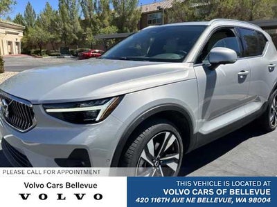 2023 Volvo XC40 Ultimate Bright Theme