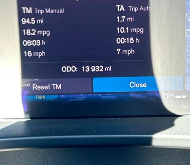 2023 Volvo XC40 Ultimate Bright Theme