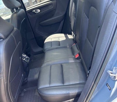 2023 Volvo XC40 Ultimate Bright Theme