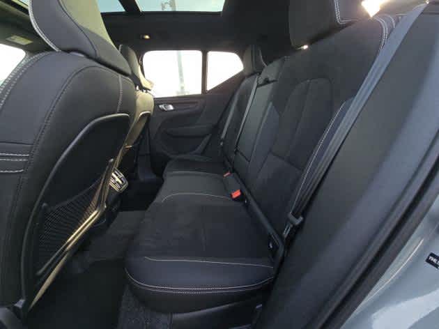 2025 Volvo XC40 Plus Dark Theme