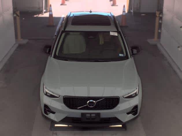 2026 Volvo XC40 Plus