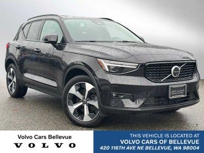 2025 Volvo XC40 Plus Dark Theme