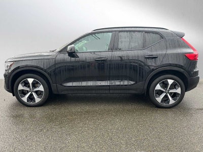 2025 Volvo XC40 Plus Dark Theme