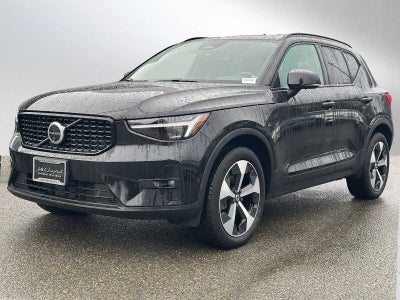 2025 Volvo XC40 Plus Dark Theme