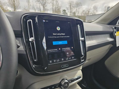 2026 Volvo XC40 Plus