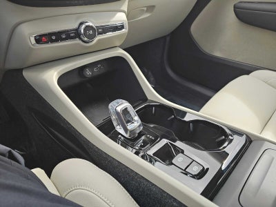 2026 Volvo XC40 Plus