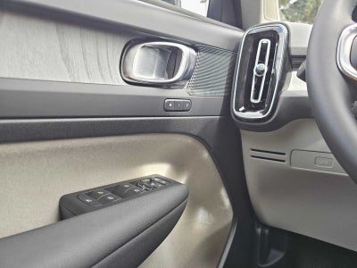 2026 Volvo XC40 Plus