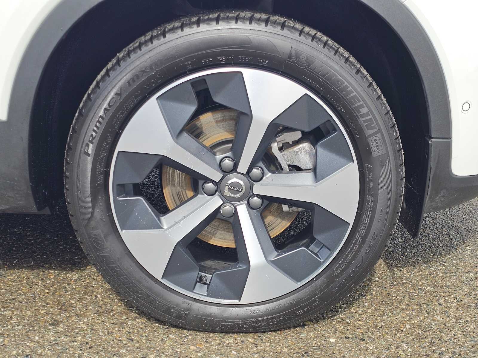 2026 Volvo XC40 Plus