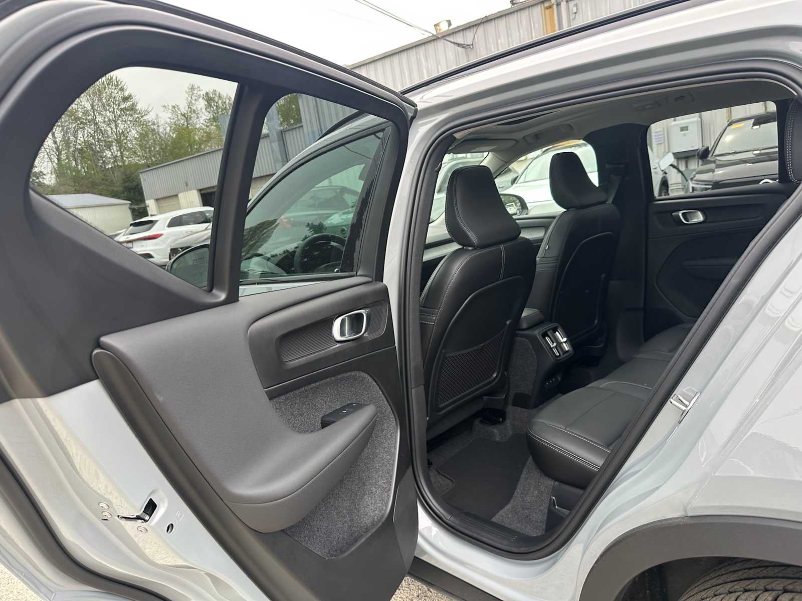 2026 Volvo XC40 Plus
