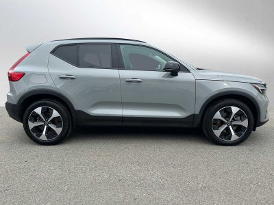 2026 Volvo XC40 Plus