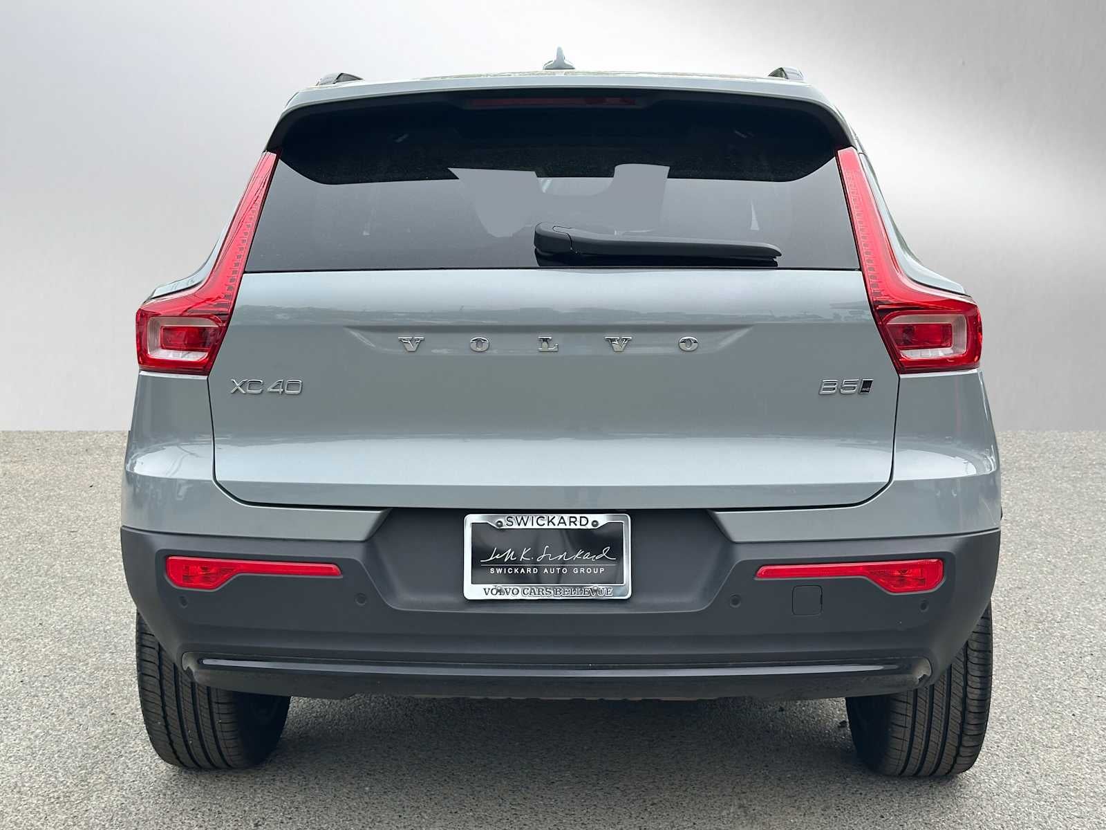 2026 Volvo XC40 Plus