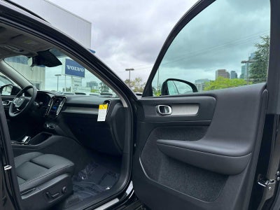 2025 Volvo XC40 Plus Dark Theme