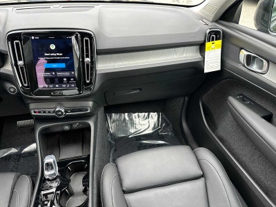 2025 Volvo XC40 Plus Dark Theme
