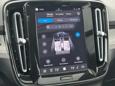 2025 Volvo XC40 Plus Dark Theme