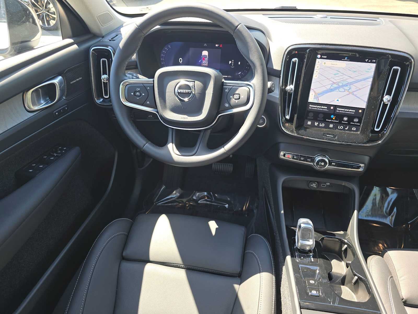 2026 Volvo XC40 Plus