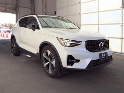 2026 Volvo XC40 Plus