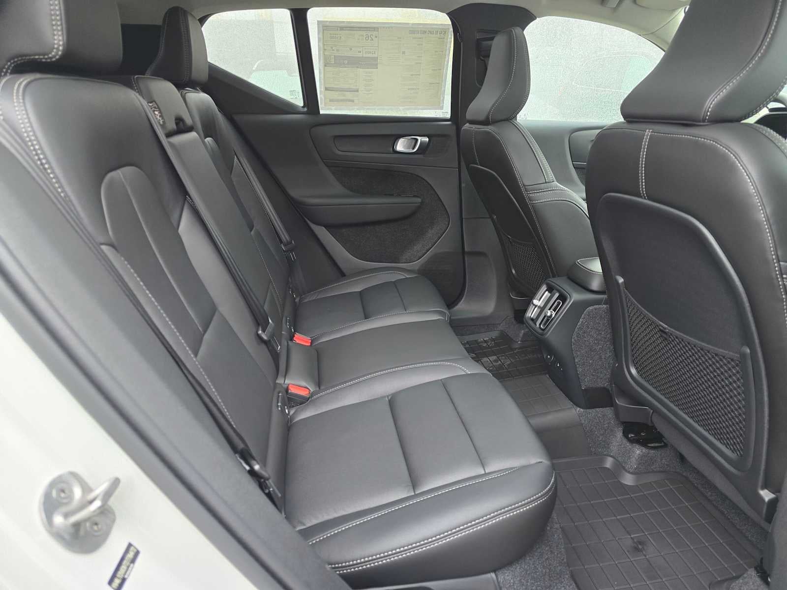 2026 Volvo XC40 Plus