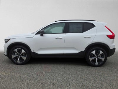2026 Volvo XC40 Plus