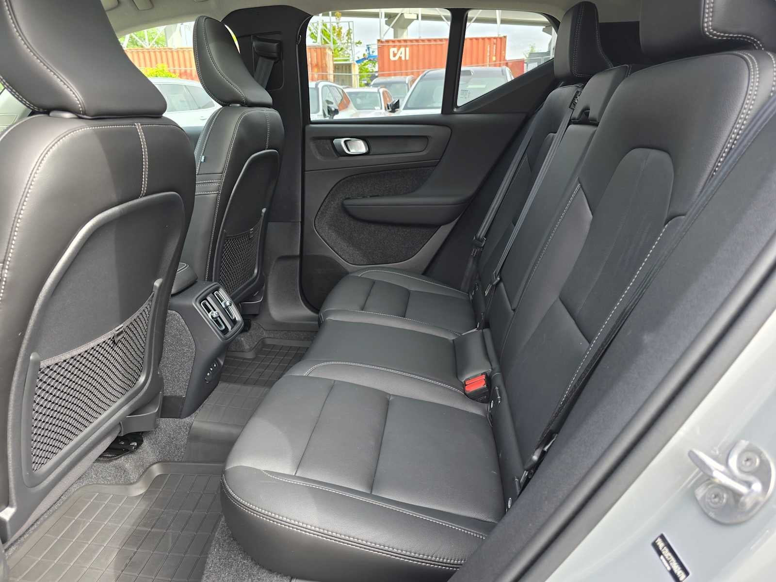 2026 Volvo XC40 Plus