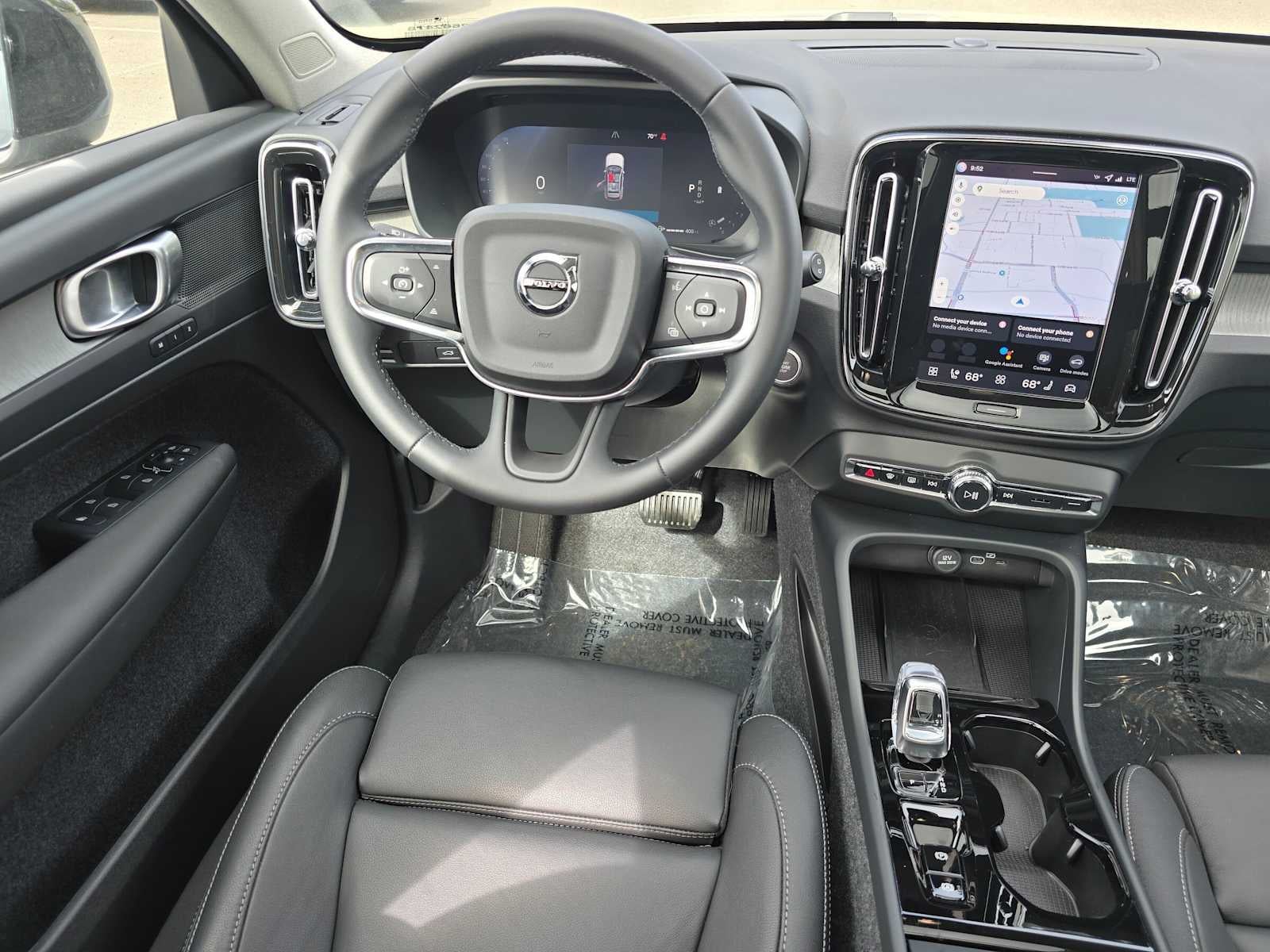 2026 Volvo XC40 Plus