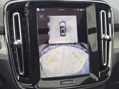 2026 Volvo XC40 Plus