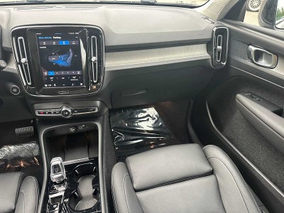 2025 Volvo XC40 Plus Dark Theme