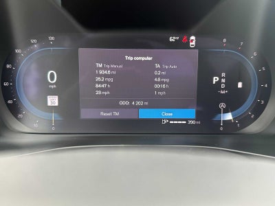 2025 Volvo XC40 Plus Dark Theme