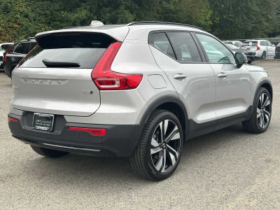2025 Volvo XC40 Plus Dark Theme