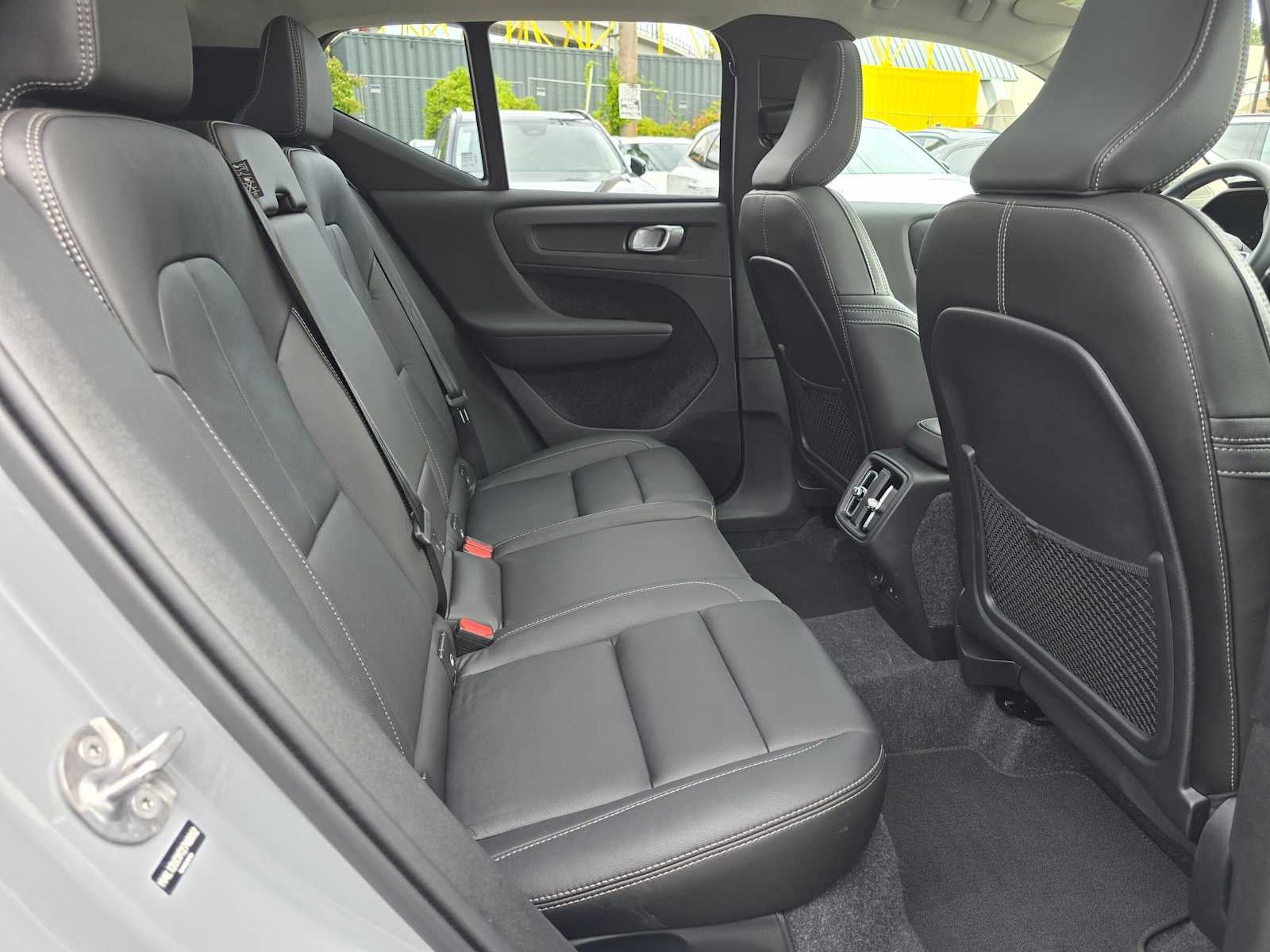 2026 Volvo XC40 Plus