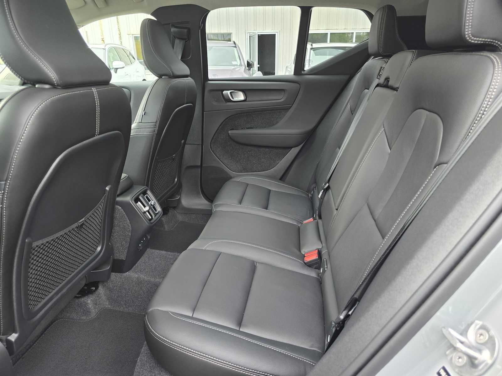 2026 Volvo XC40 Plus