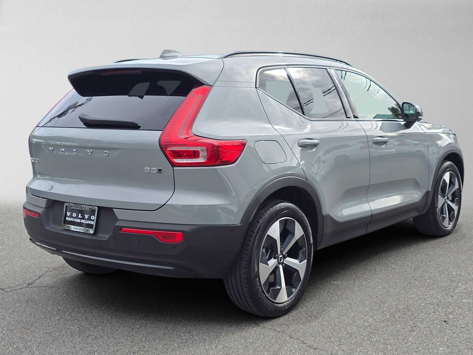 2026 Volvo XC40 Plus