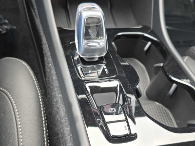 2026 Volvo XC40 Plus