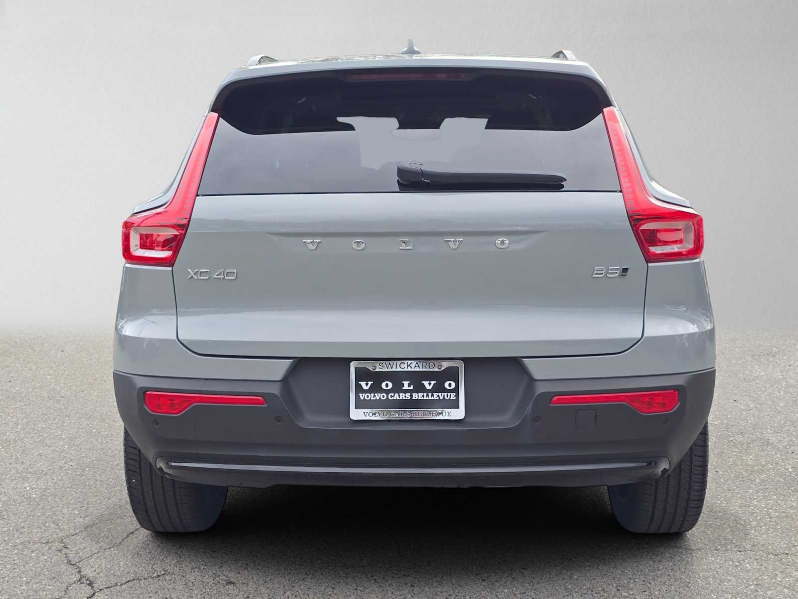 2026 Volvo XC40 Plus
