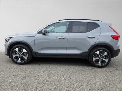 2026 Volvo XC40 Plus