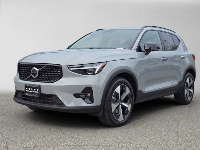 2026 Volvo XC40 Plus