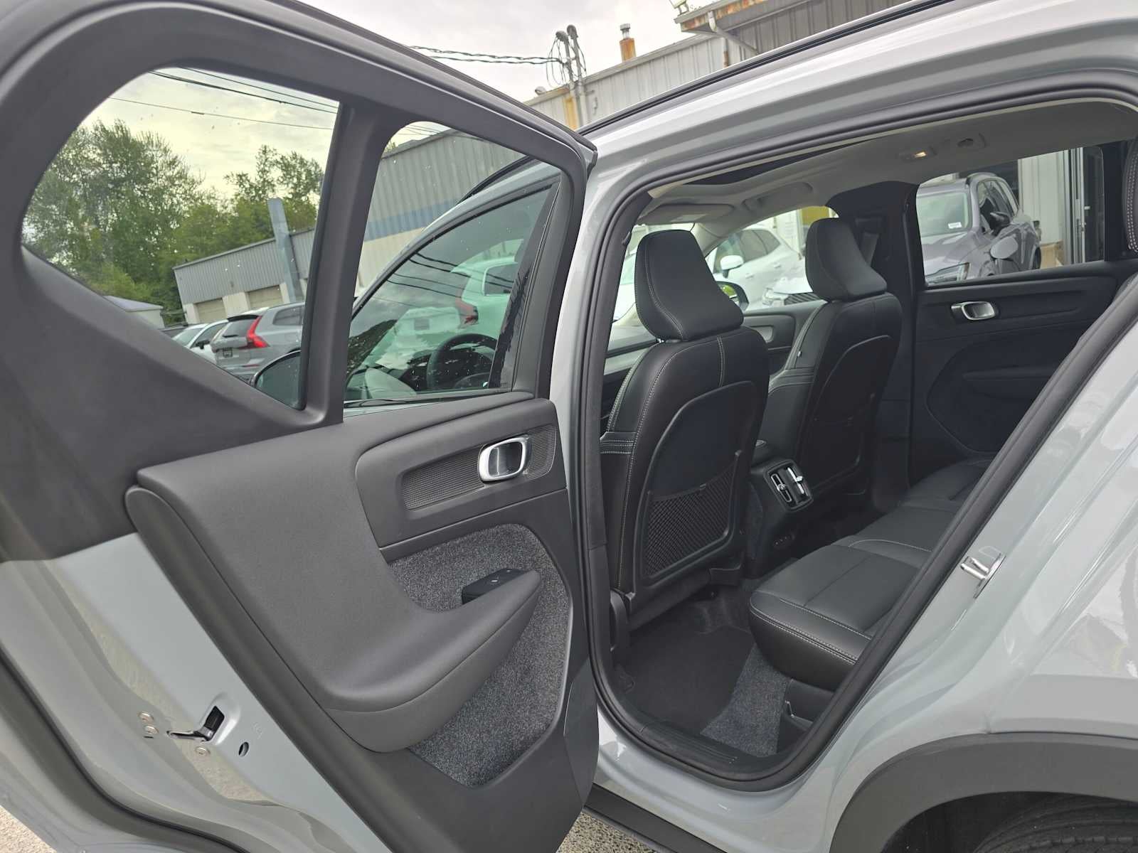 2026 Volvo XC40 Plus