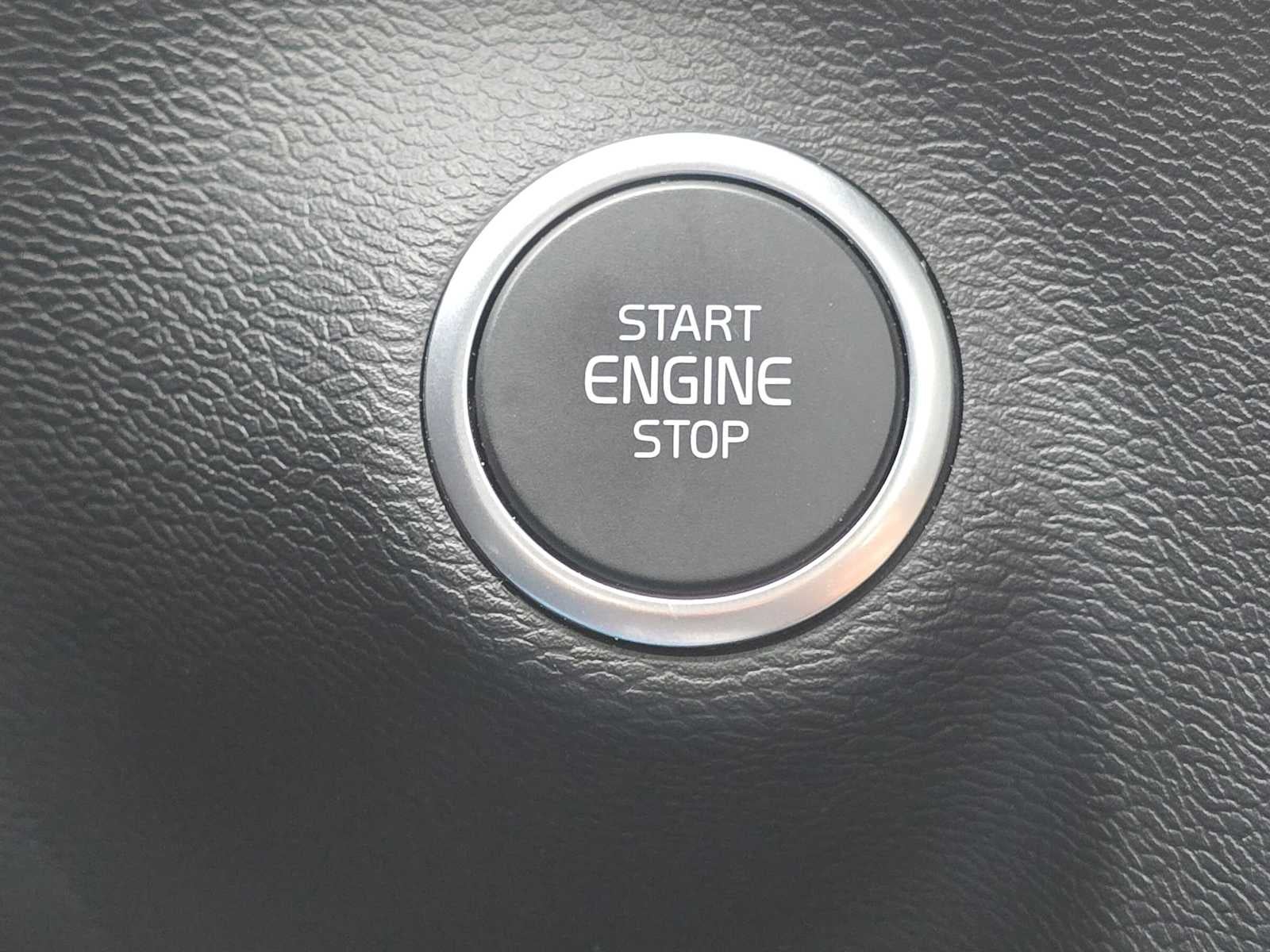 2026 Volvo XC40 Plus