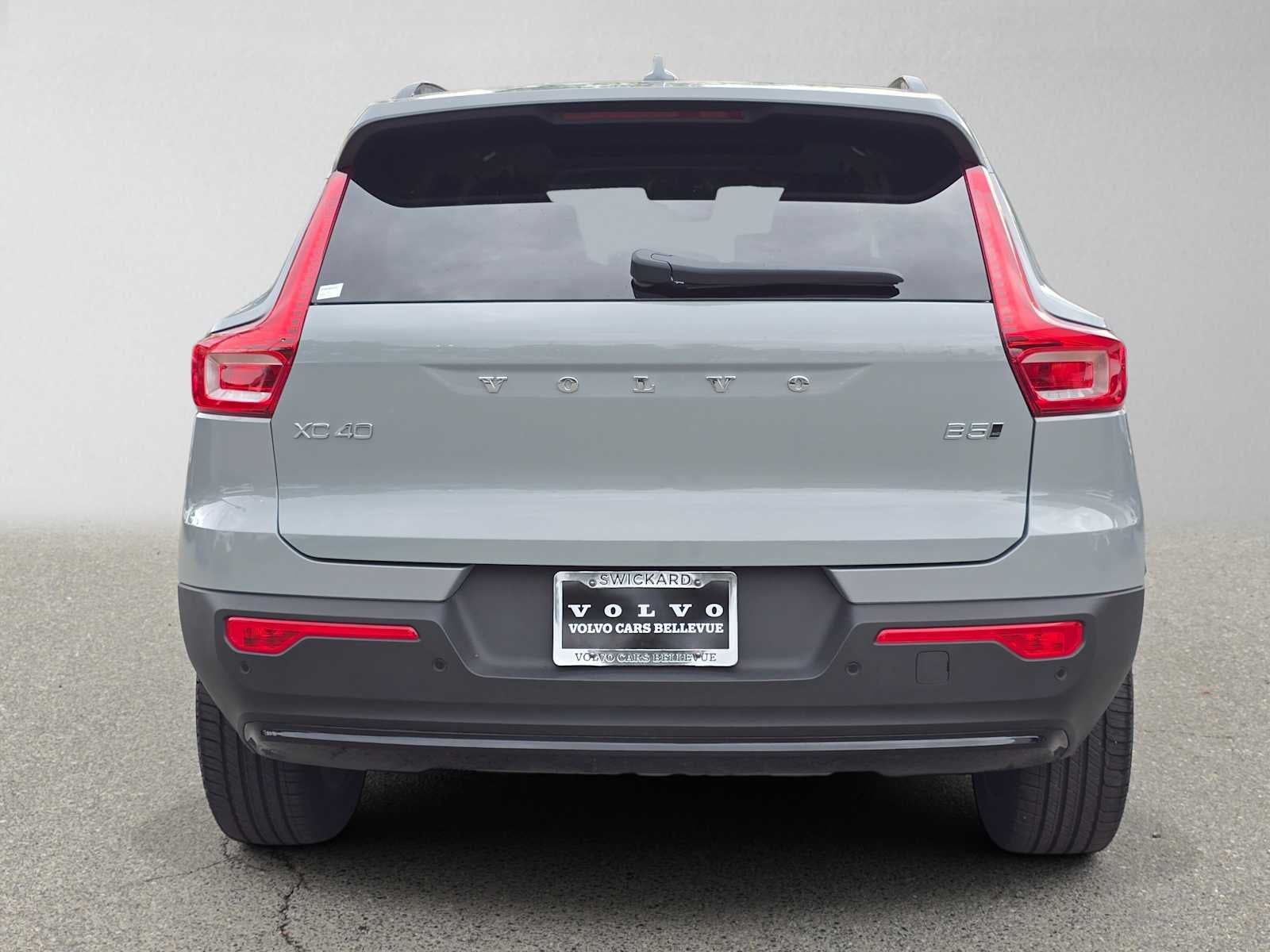 2026 Volvo XC40 Plus