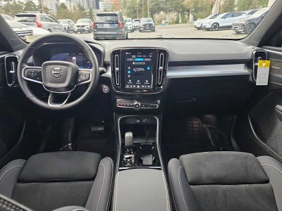 2026 Volvo XC40 Ultra Black Edition