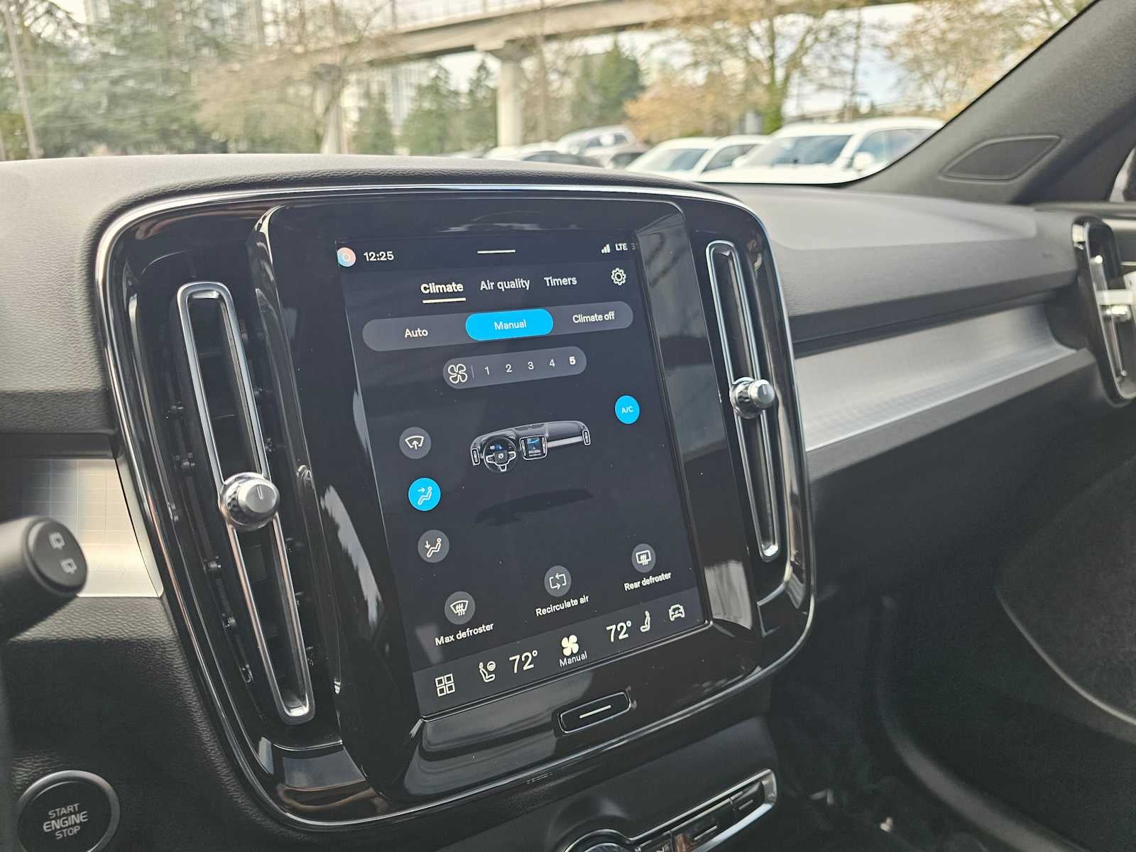 2026 Volvo XC40 Ultra Black Edition