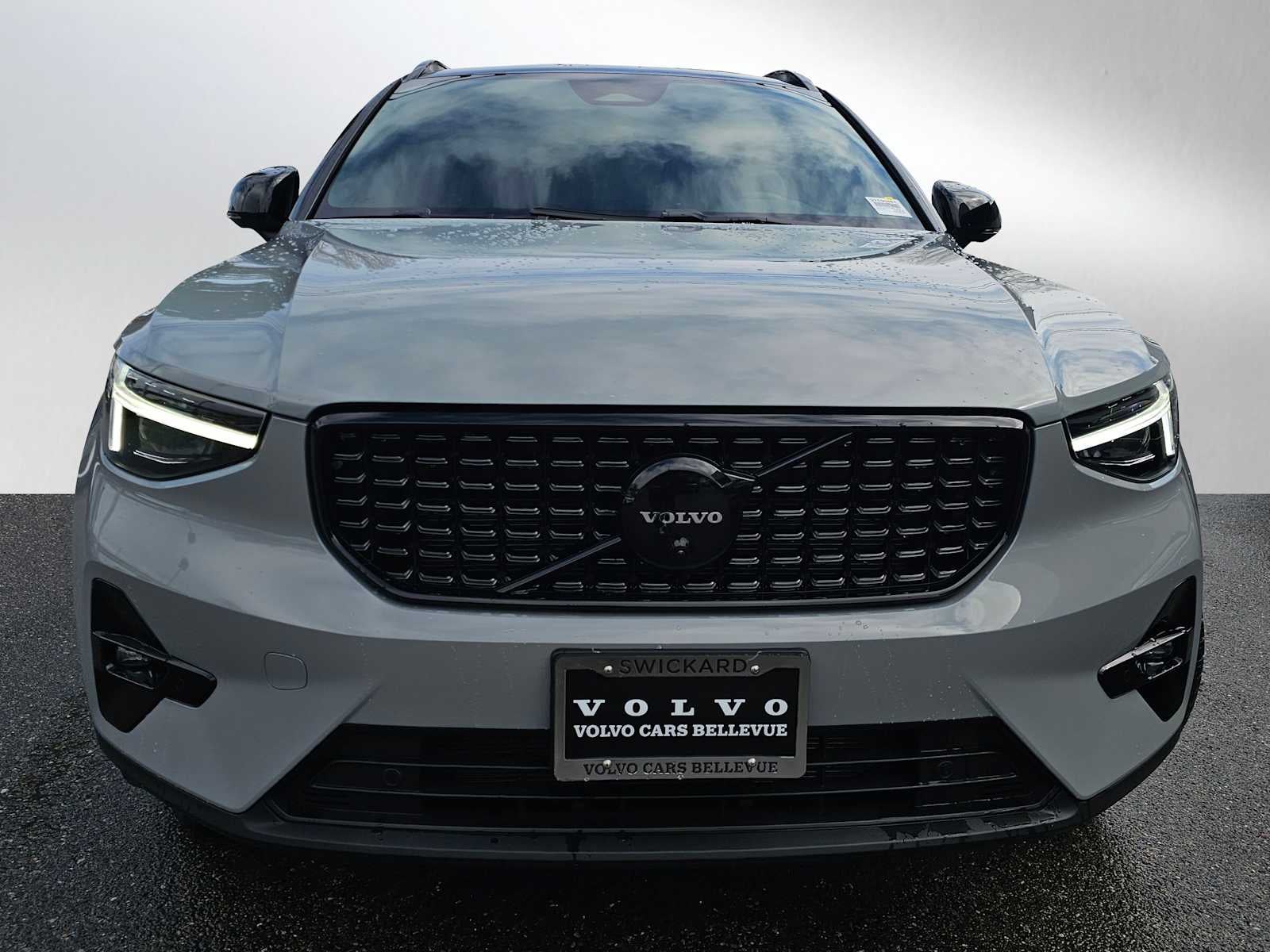 2026 Volvo XC40 Ultra Black Edition