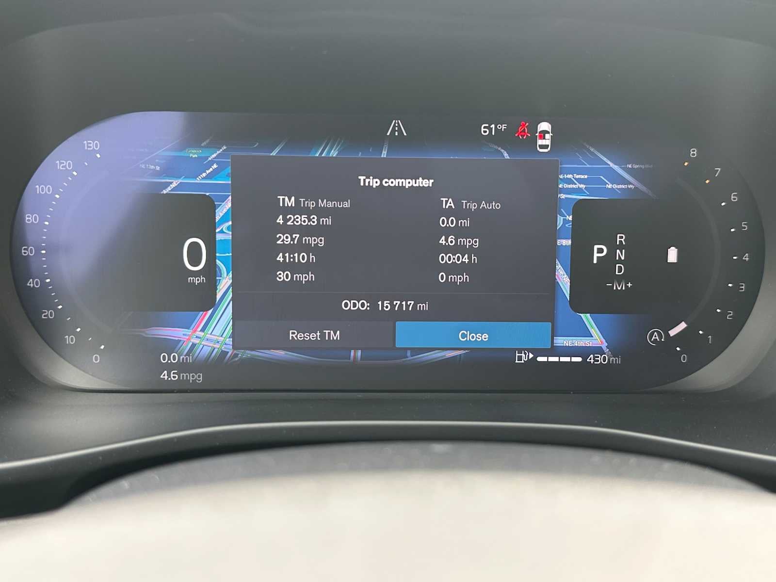 2025 Volvo XC40 Plus Bright Theme
