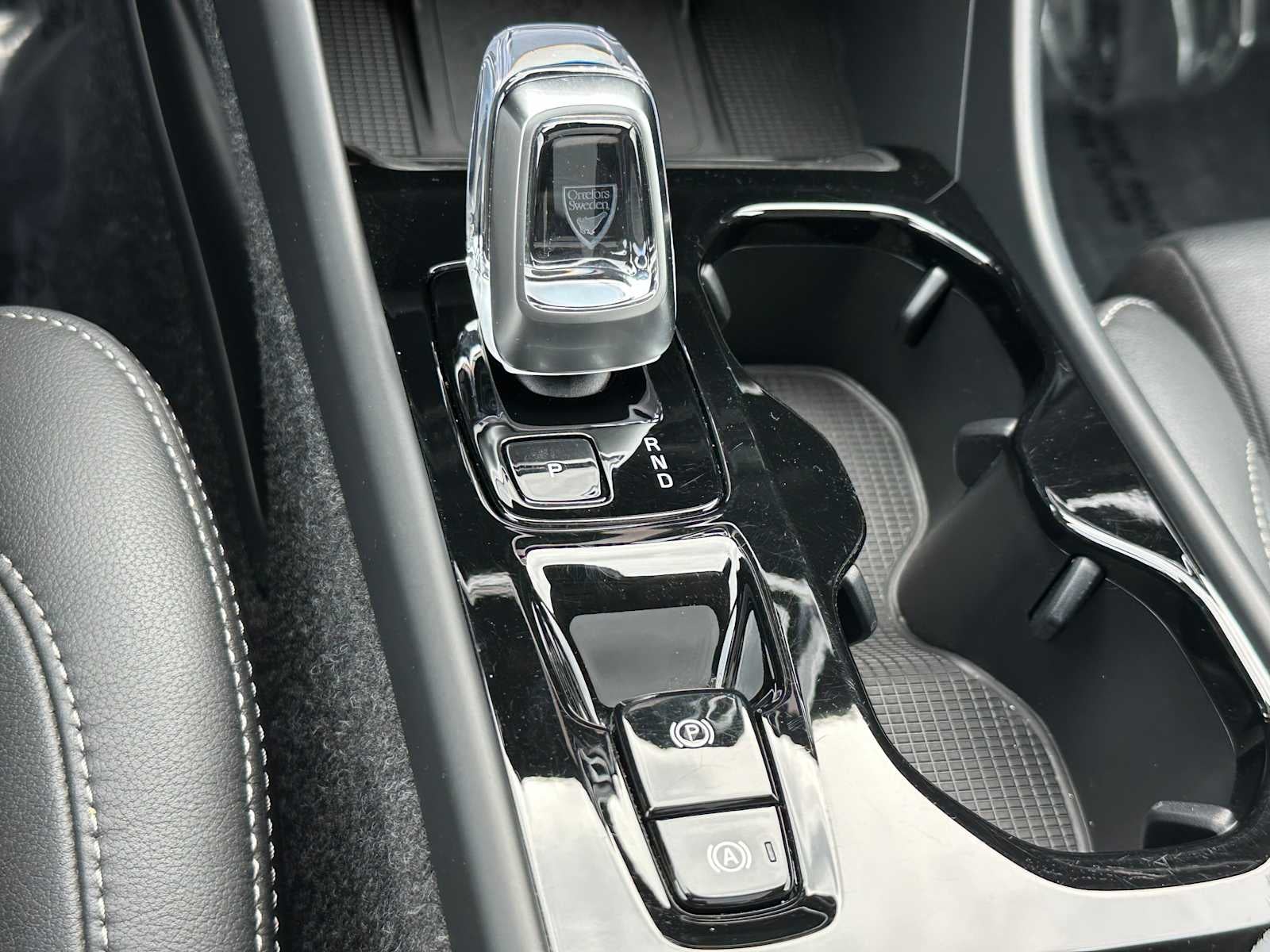 2025 Volvo XC40 Plus Bright Theme