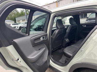 2025 Volvo XC40 Plus Bright Theme
