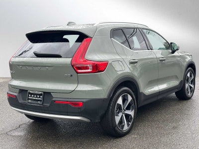 2025 Volvo XC40 Plus Bright Theme