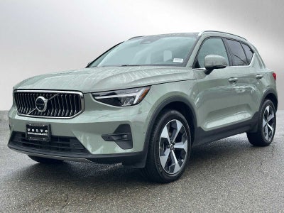 2025 Volvo XC40 Plus Bright Theme