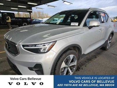 2025 Volvo XC40 Plus Bright Theme
