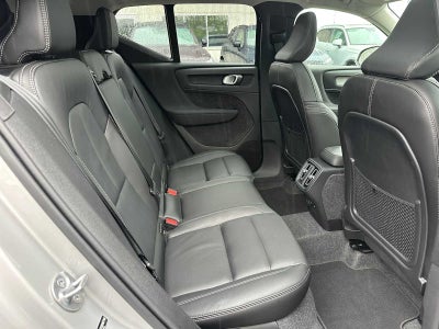 2025 Volvo XC40 Plus Bright Theme
